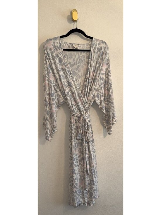 Soma Other - Soma Bathrobe Robe Sleepwear Loungewear Animal Print Womens L/XL Gray